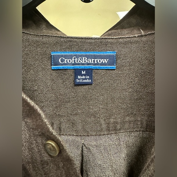 Croft&Barrow button up. Color is hard to describe, kind of a dark gray color. -M - Picture 2 of 6